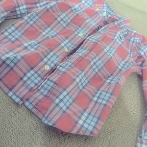 Button down vineyard vines shirt
